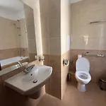 Private In Flora Daire *