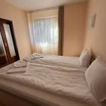 Private In Flora Daire Borovets