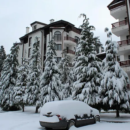 Private In Flora Daire *
