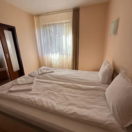 Private In Flora Апартамент Боровец