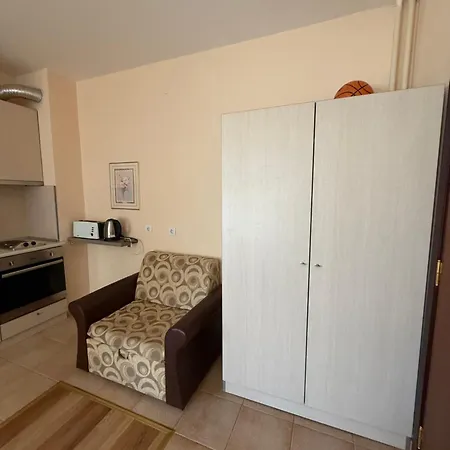 Private In Flora Apartament Borowec