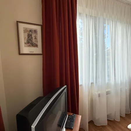 Private In Flora Appartement *