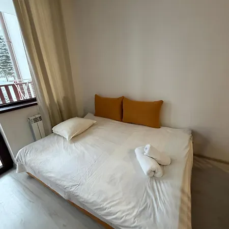 Apartament Private In Flora