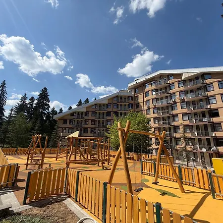 Private In Flora * Боровец